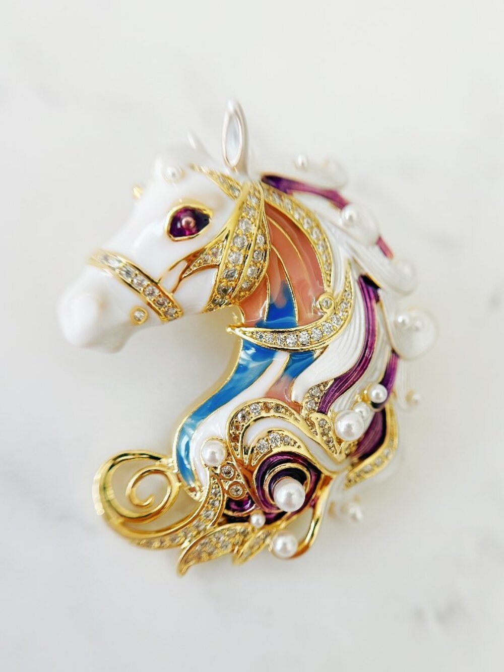 Horse Head Brooch Pin with Multicolor Details, Rhinestones & Gold Tone Finish